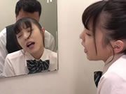 與小惡魔打工娘 白桃花 在店裡偷偷短時間出軌一逮到機會就數次讓店長立即插入中出